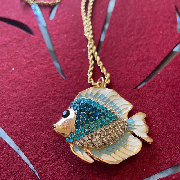 Beautiful brand new little fish to swim in your heart. - Picture 2 of 3